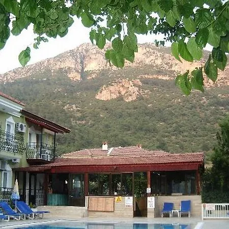Hotel Grand Taner
